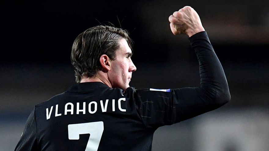 Dusan Vlahovic ghi bàn như máy, Juventus củng cố vị trí top 4 Serie A